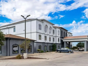 Best Western Palace Inn & Suites