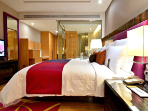 Renaissance Bangkok Ratchaprasong Hotel