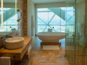 Andaz Capital Gate Abu Dhabi, By Hyatt