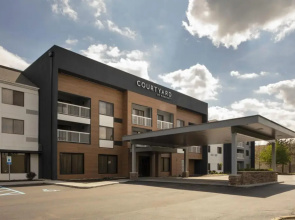 Courtyard by Marriott Indianapolis Northwest