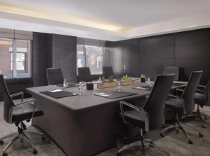 Hotel AKA Alexandria