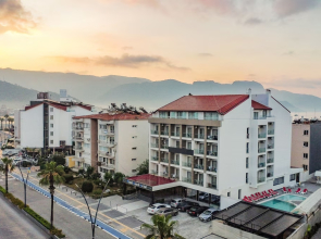 Point Beach Hotel