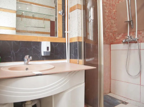 KvartiraSvobodna na Komsomol'skoj Apartaments