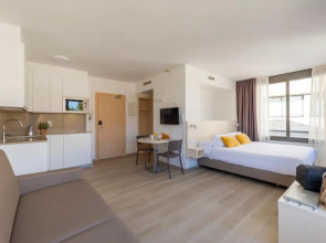 Atenea Park - Suites Apartments
