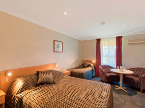 Bushmans Motor Inn