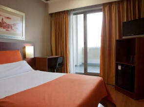 Отель Eurohotel Barcelona Gran Via Fira