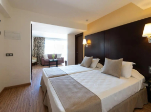 Nautic Hotel & Spa
