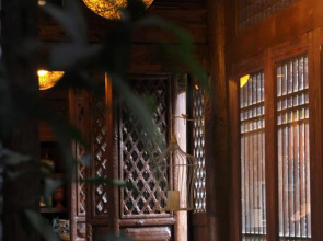 Blossom Hill Inn Lijiang Eminentland