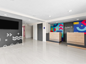 Developer Inn Highway, A Howard Johnson by Wyndham