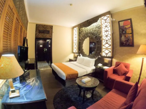 Отель Knight Armour Hotel