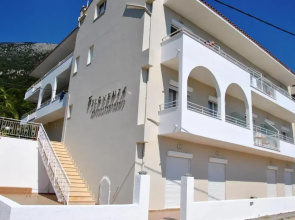 Filoxenia Hotel & Apartments