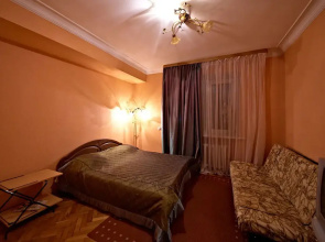 Gostinyij Dom Na Prospekte Nazavisimosti Apartments