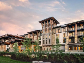 Cloudland At McLemore Resort Lookout Mountain, Curio by Hilton