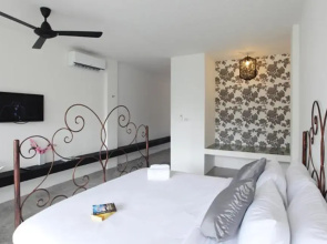 Surintra Boutique Resort