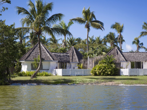 Galley Bay Resort & Spa