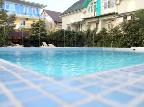 Lazur Guest House