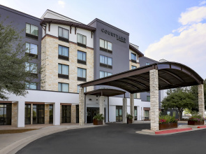 Courtyard by Marriott Austin Airport