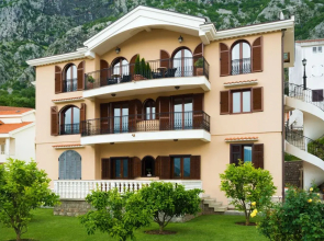 Apartments Djuranovic
