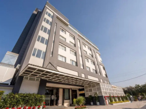 Ramee Tarang Hotel Indore