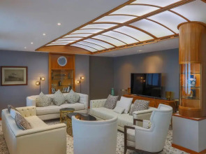 Queen Elizabeth 2 Hotel by Accor