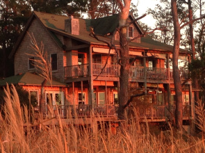 Cypress Moon Inn