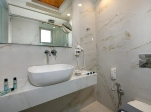 Vantaris Luxury Beach Resort