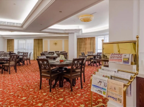 Crystal Plaza Al Majaz Hotel