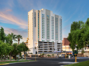 SpringHill Suites by Marriott Las Vegas Convention Center