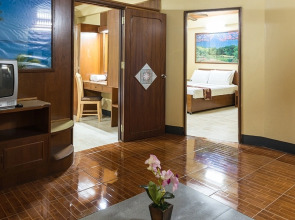 Seashore Pattaya Resort