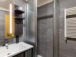 Отель B&B Milano Portello