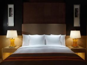 Отель Courtyard by Marriott Shanghai Central