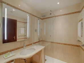 Отель NH Milano Machiavelli