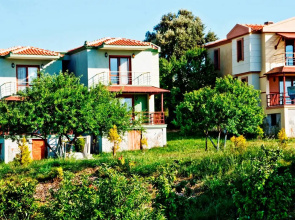 Akay Garden Family Club