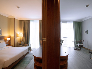 Hilton Garden Inn Dubai Deira