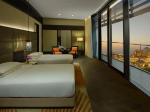 Grand Hyatt Abu Dhabi Hotel And Residences Emirates Pearl