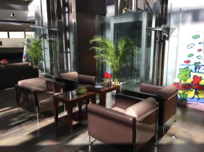 Отель Eurohotel Barcelona Gran Via Fira