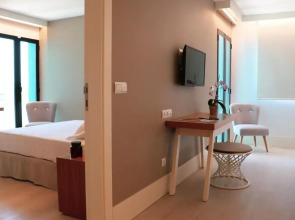 Отель Almirante 