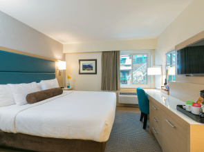 Crystal Lodge