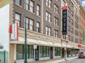 Best Western Premier Historic Travelers Hotel Alamo Riverwalk