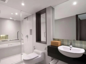 Novotel Living Bangkok Sukhumvit Legacy