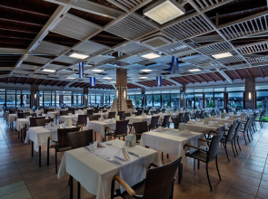 Green Bay Resort & Spa