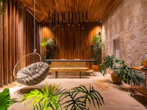 Makena Hotel