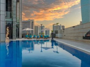 Renaissance Business Bay Hotel