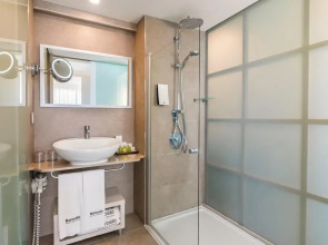 Отель Barcelo Santiago — Adults Only