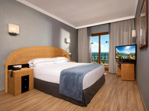 Отель IPV Palace & Spa