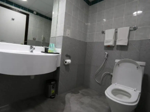 Отель Knight Armour Hotel
