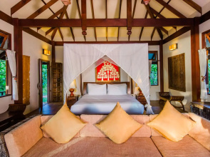 Koh Jum Beach Villas