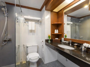 Отель Best Western Premier Bangtao Beach Resort and Spa