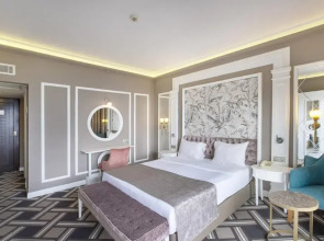 Utopia Resort & Residence