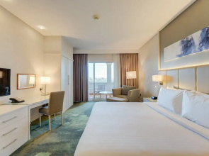 Отель Millennium Lakeview